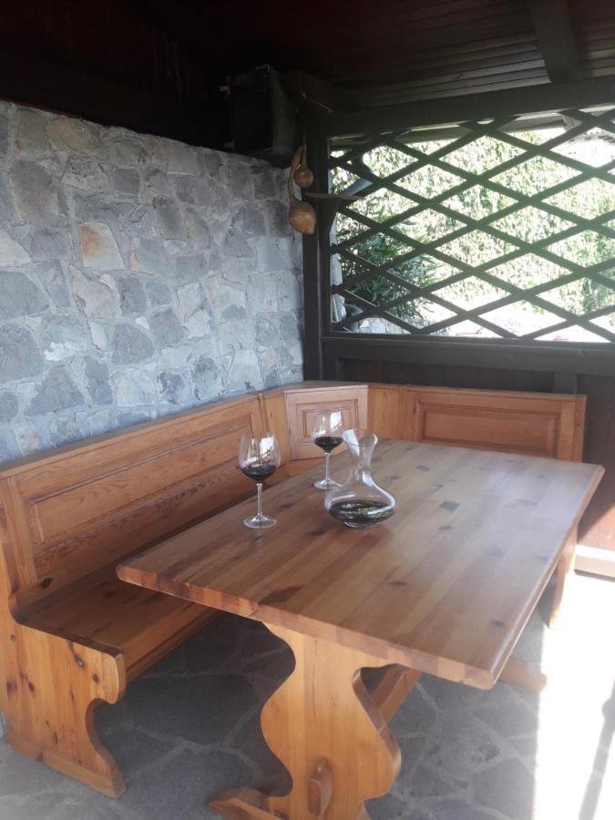 Apartma Oddih Dutovlje Luaran gambar